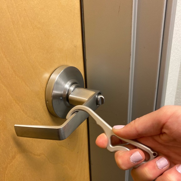 Aluminum Door Opener - Hands Free - COVID-19!! - Picture 5 of 5